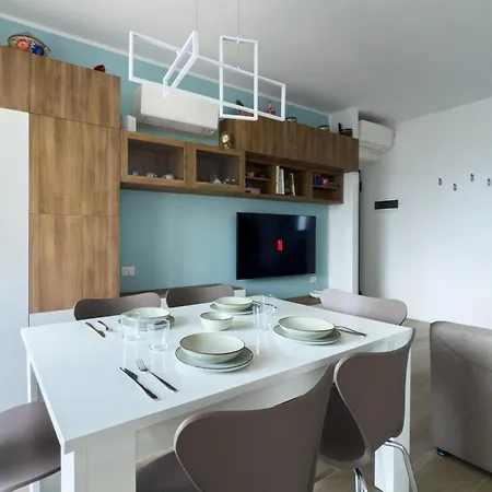 Lucky House - Free Wi-fi And Private Parking Included Apartman Riva di Solto
